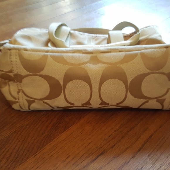 Coach Daisy Signature Canvas Tote - Picture 8 of 11